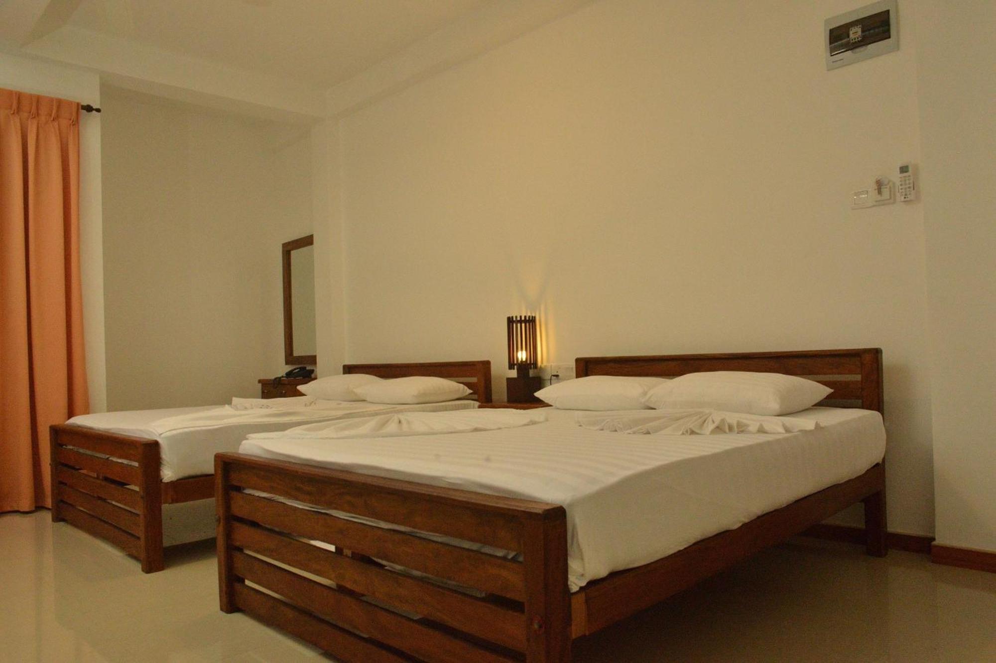 Rajarata Family Resort Anuradhapura Exterior photo