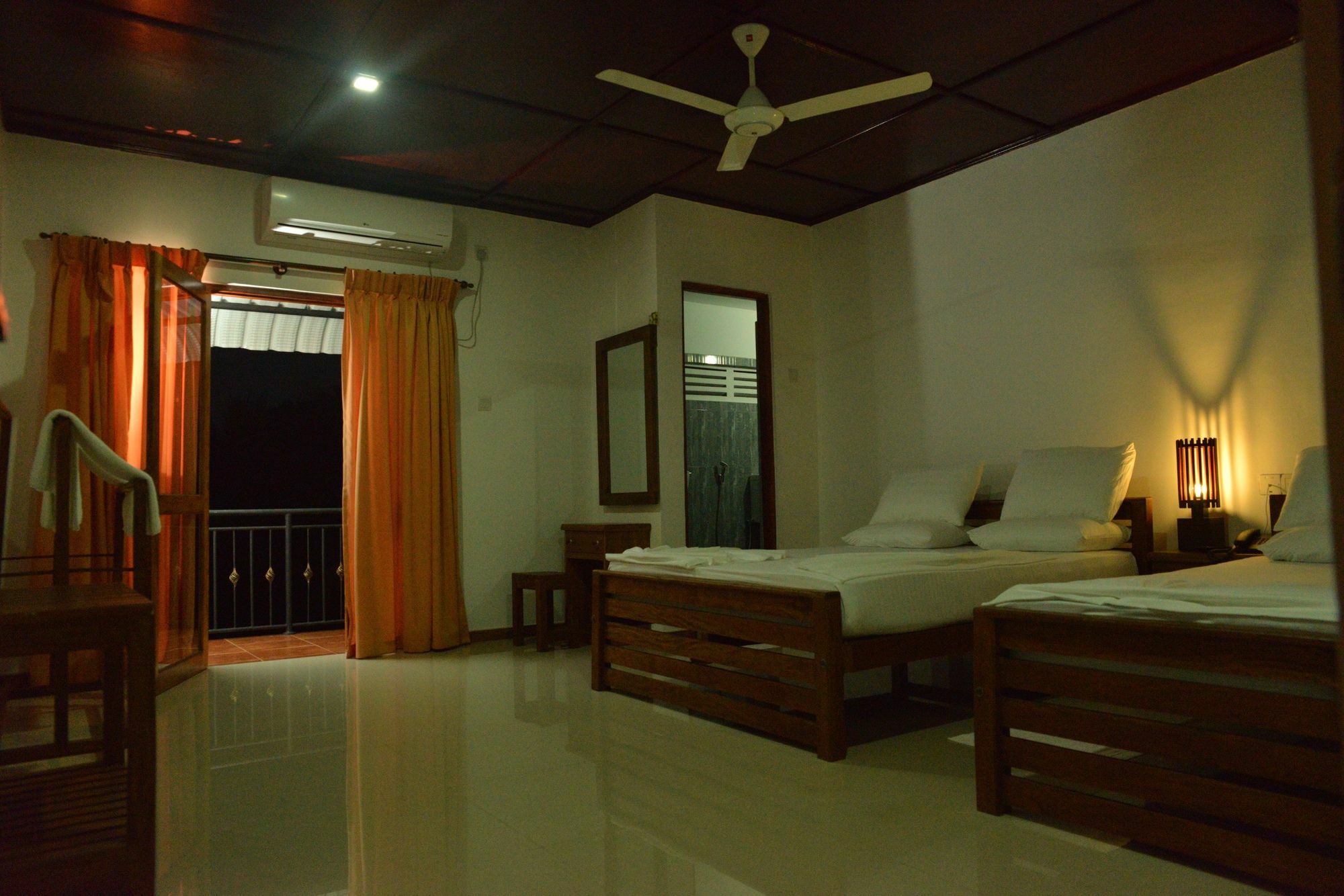 Rajarata Family Resort Anuradhapura Exterior photo